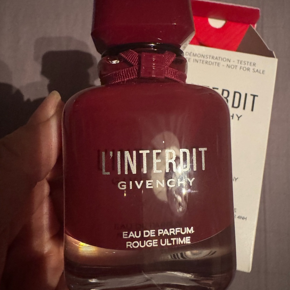 Givenchy L’interdit Rouge Ultime - Picture 6 of 7